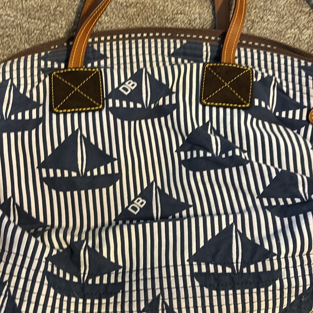 Dooney & Bourke sailboat print bag - Picture 3 of 11
